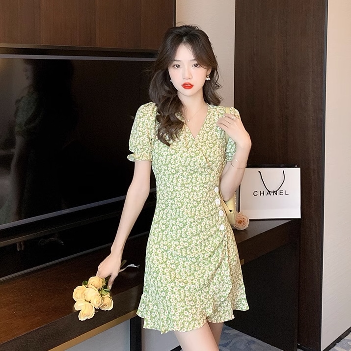 ワンピース ワンピドレス ショート ショート丈 袖あり 半袖 パフスリーブ カシュクール 襟なし セミフレア Aライン シフォン ハイウエスト かわいい 大人可愛い シンプル 大人 おしゃれ お洒落 5,681円