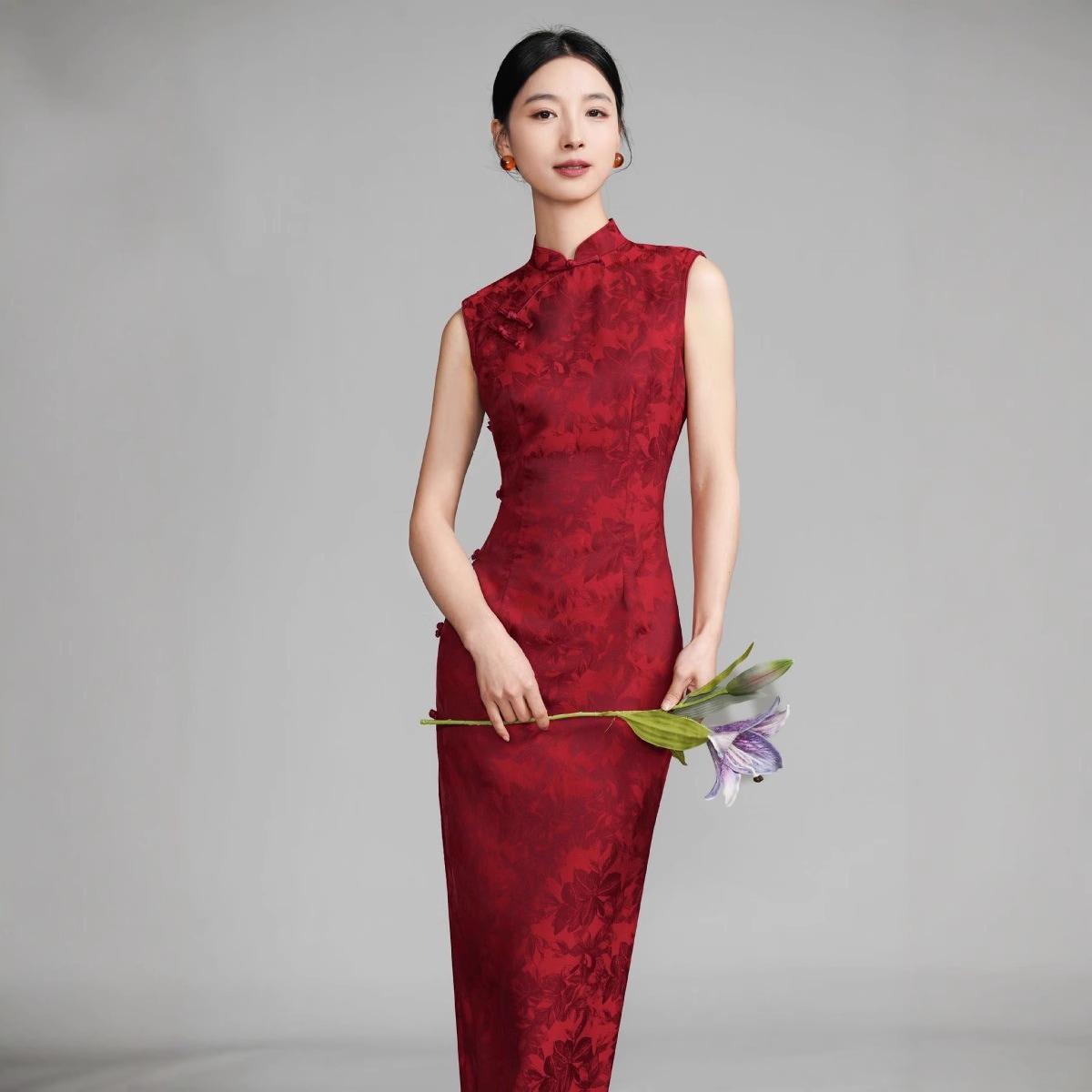 ワンピースドレスドレス2025新しいの花嫁の袖なしの結婚式の服レッドチョンサム