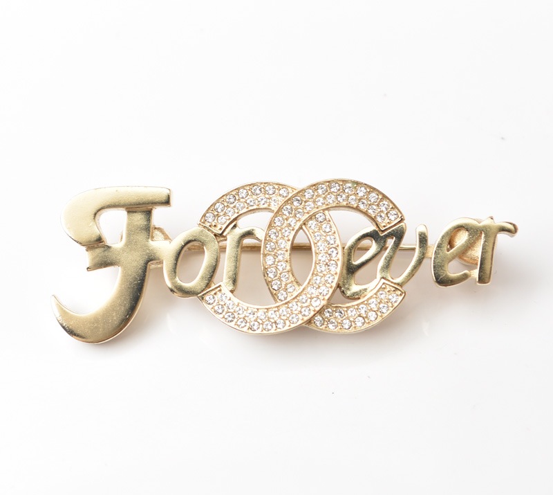 ブローチ ピンブローチ FOREVER ラインストーン ココマーク ゴールド
