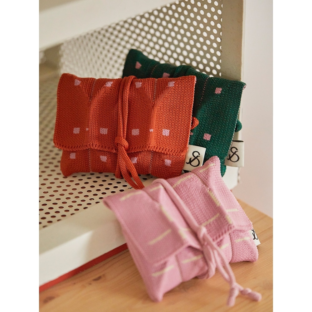 JOSEPH & STACEY ラッキー プリーツ ニット カード ウォレット グリッド (すべて)