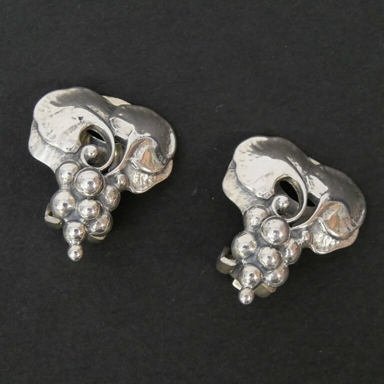 ジョージ・ジェンセン Georg Jensen イヤリング 葡萄 ぶどう /シルバー/SV925 【中古】(69212)