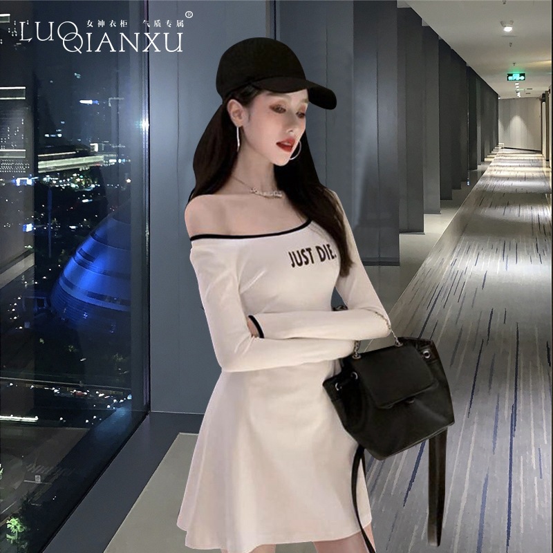 2025新型 夜場 ふじんふく 肩を露出した アルファベット 腰 白い tシャツ 長袖 ワンピース 女性 春秋