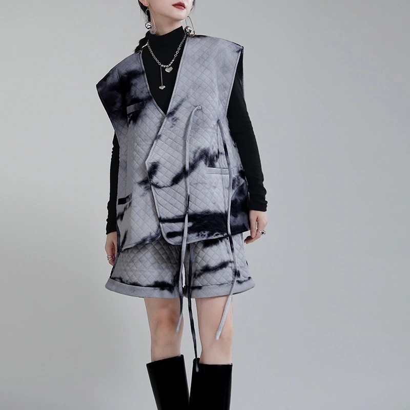 【3日出荷】2025人気新作秋服新作レディースコットン入りベストショート上下二点セットアップ韓国ファッションインナーノースリーブ トップス洋風福袋 5,652円