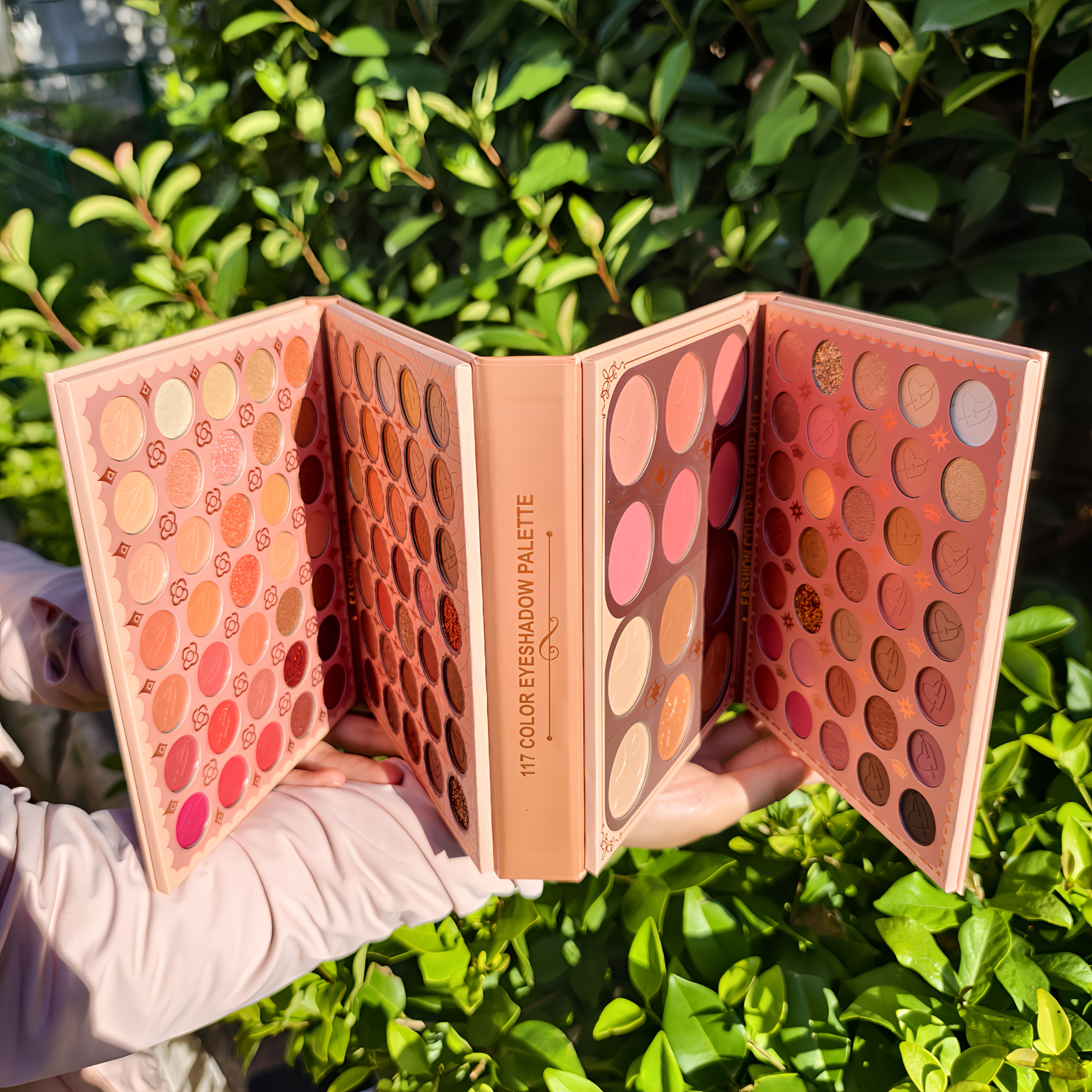 117色パステルアイシャドウパレット - マット＆シマー プレスドピグメント初心者向けオールインワンメイクキット旅行用コスメティックギフトナチュラルフィニッシュ高発色長時間持続性多彩なシェード美容愛好 5,638円
