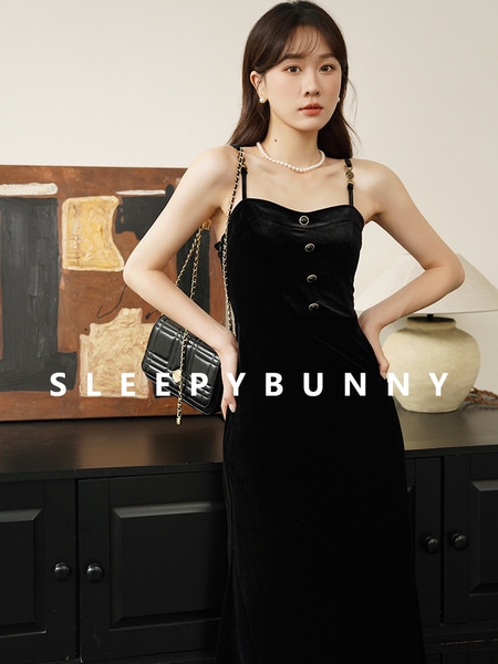 今日特売Sleepy Rabbit ベルベット ゴールド バックル ハイエンド サスペンダー ドレスなど通販