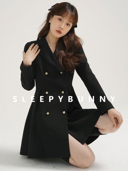 Sleepy Rabbit ブラックドレス スリムフィットスーツカラー