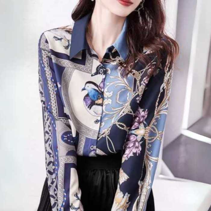 きれいめレディースファッション トップス S M L XL スカーフ柄のシルクシャツ 20代 30代