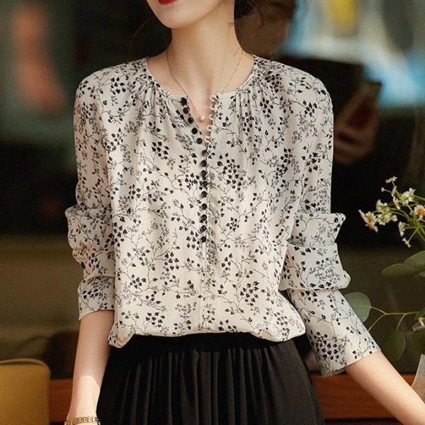 【楽天人気アイテム】 森ガール ラウンドネック プリント ボタン 長袖 シャツ