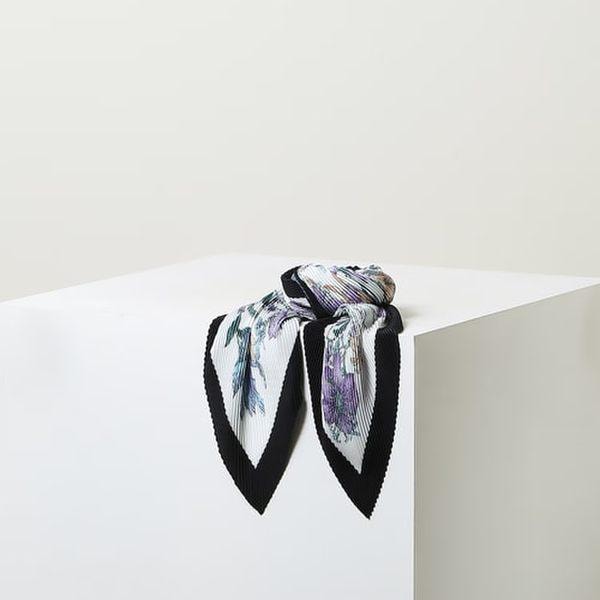 DCSC5F664V2 [25FW][スカーフ]バイオレット フラワープリーツ スカーフ