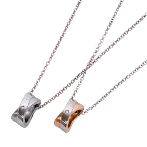 天然ダイヤモンド サージカルステンレス316L製 2つのリングがクロスしたペンダントネックレス ペアにも