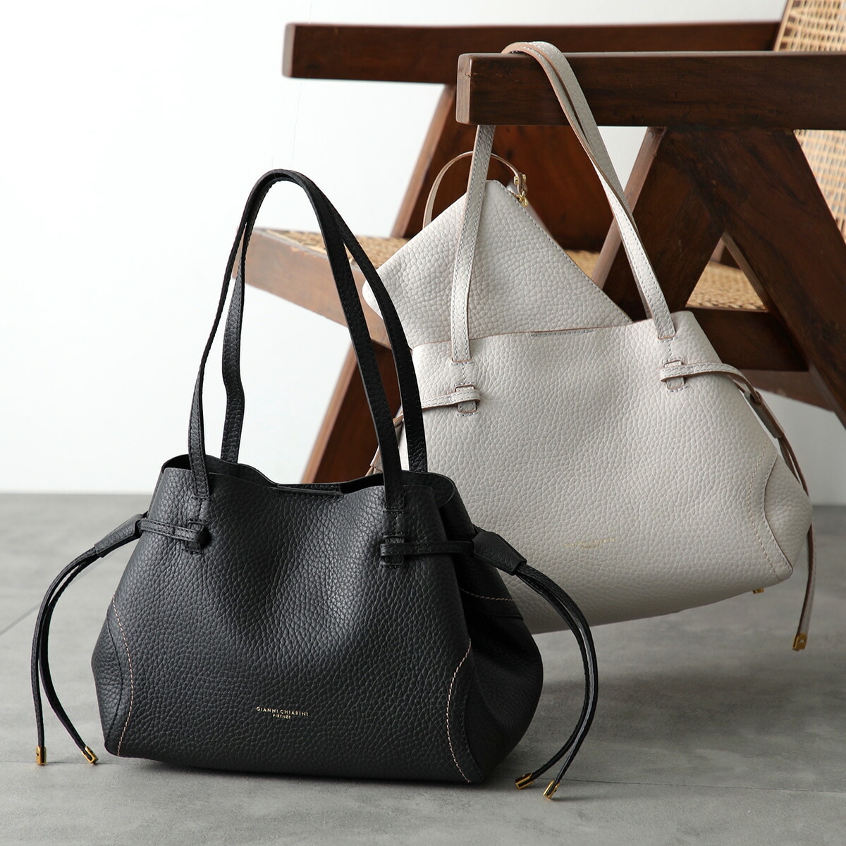 GIANNI CHIARINI ジャンニキアリーニ トートバッグ VIOLETTE ヴィオレット BS 11285 RNGDBL TU レディース レザー ポーチ付き カラー2色