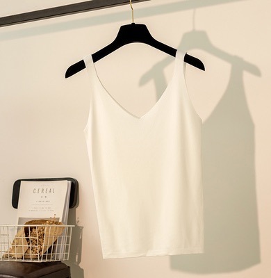 キャミソール トップス シャツ 部屋着 袖なし ノースリーブ スリム ストレート 薄手 かわいい 可愛い シンプル カジュアル おしゃれ ラフ とろみ感 抜け感 無地 春 夏 秋 冬 10代