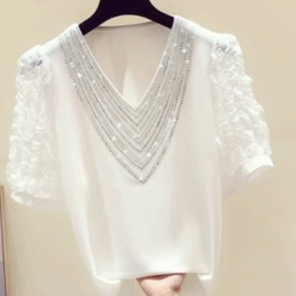 トップス シャツ ブラウス 半袖 Vネック かわいい 大人可愛い きれいめ シンプル カジュアル 大人 上品 おしゃれ お洒落 大人女子 こなれ感 個性的 主役級 存在感 美容師
