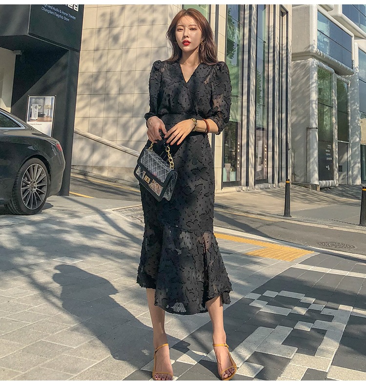 ワンピース フレアワンピース ワンピドレス 膝下 ミディアム丈 袖あり 5分袖 五分袖 Vネック ウエストマーク ハイウエスト 透け感 きれいめ 大人 上品 おしゃれ お洒落 大人女子 フォーマル 春 9,188円