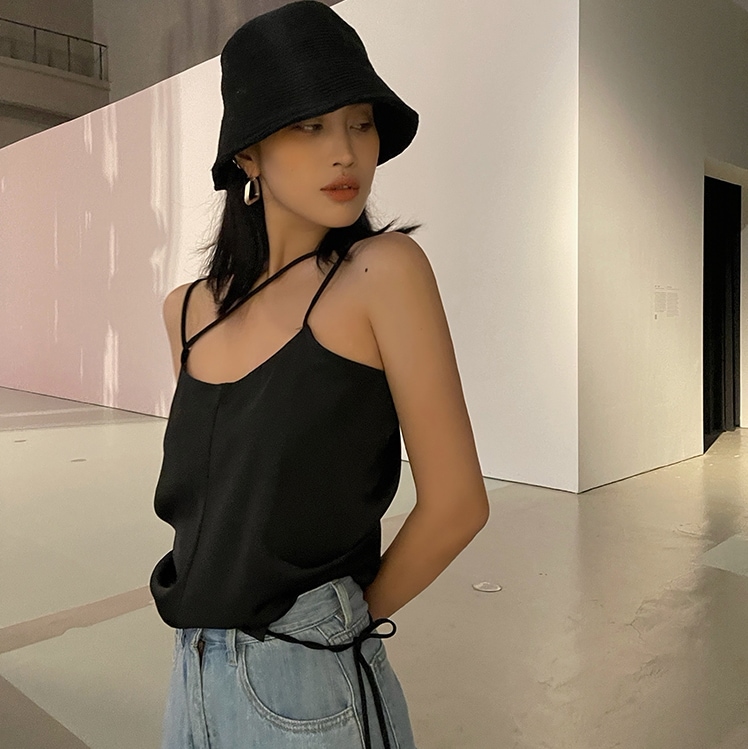 キャミソール トップス キャミソール ショート ショート丈 袖なし ノースリーブ Vネック かわいい 大人可愛い きれいめ シンプル カジュアル 大人 上品 おしゃれ お洒落 大人可愛い 大人女子 7,785円