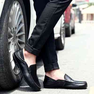 スリッポン スニーカー ホワイト メンズ 春 結ばない 靴紐 革 レザー ランニング 黒 疲れない 軽量 身長UP 赤 高い マジック 本革 白 ローファー 秋 シークレットシューズ ブラック 冬 ハ