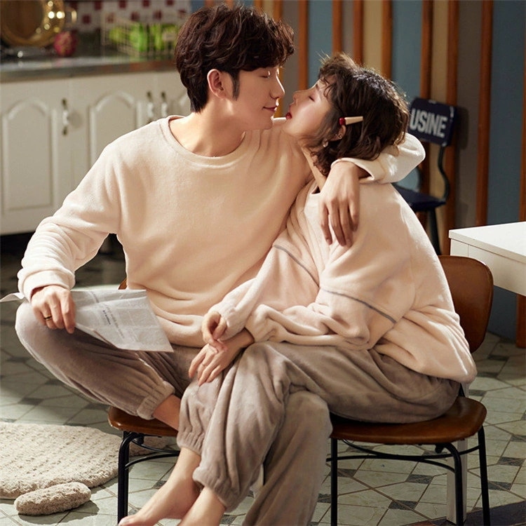 ペアルック カップル パジャマ 秋冬 フランネル やわらか 長袖 セットアップ 防寒 ペアルック ルームウェア 部屋着 可愛い 韓国 ペア パジャマ レディース パジャマ 記念日 結婚祝い プレゼント 5,324円