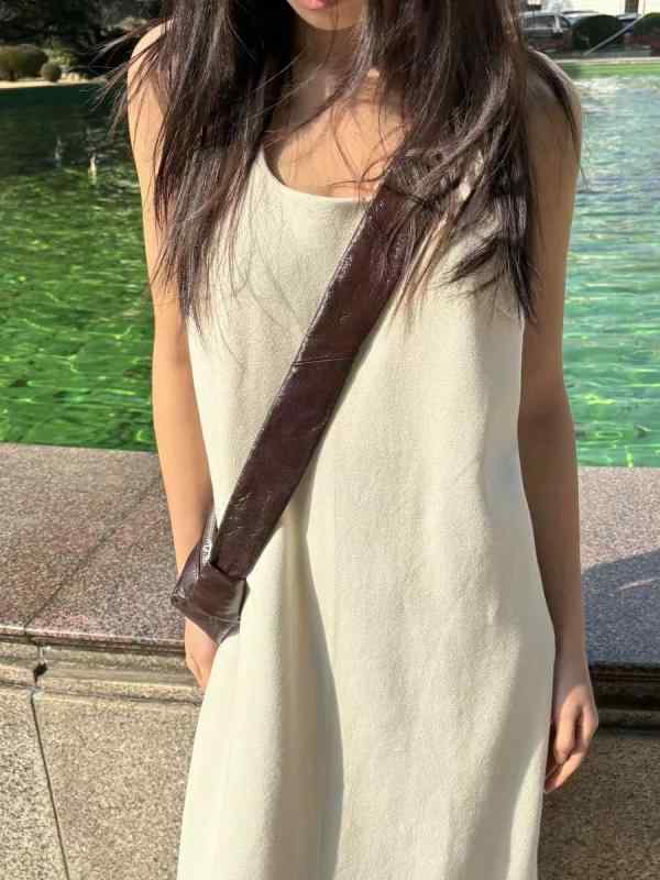 夏の新作春夏 女性用 ベーシック ツイスト ボヘミアン 軽量 空気綿 質感 キャミソール ロング マキシ ワンピース ドレス トップス スカート コットン コットン混 ゆったり シルエット 通勤 普段