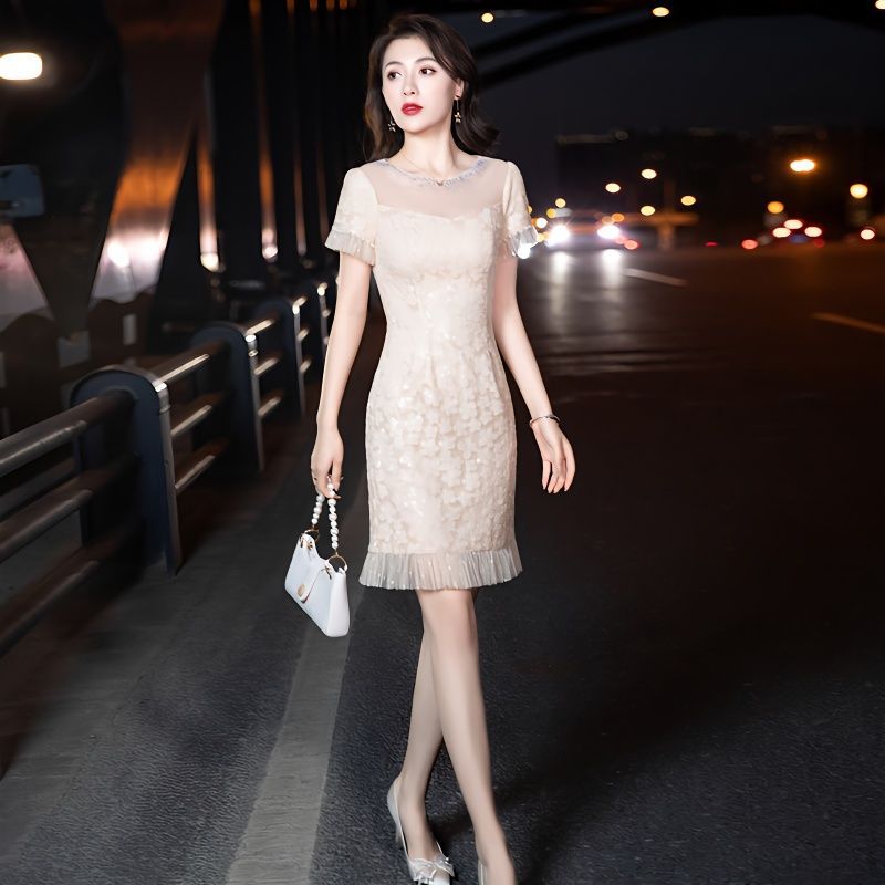 女性のためのフランスのイブニングドレス新しいハイエンドの軽い豪華な宴会小さな人は通常誕生日パーティーを着用できます高級感