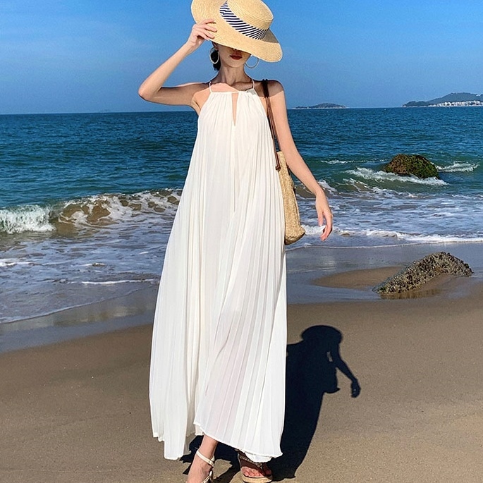 ワンピース マキシ丈ワンピース 袖なし ホルダーネック バックシャン 背中開き かわいい 大人可愛い きれいめ シンプル カジュアル 上品 おしゃれ かっこいい 大人女子 こなれ感 個性的 主役級