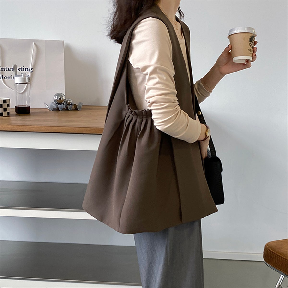 トップス レディース ベスト ジレ S M L XL 韓国 ブラック コーヒー S M L XL シンプル 大人 上品 お洒落 オシャレ おしゃれ かっこいい 大人女子 こなれ感 ラフ 個性的 クール