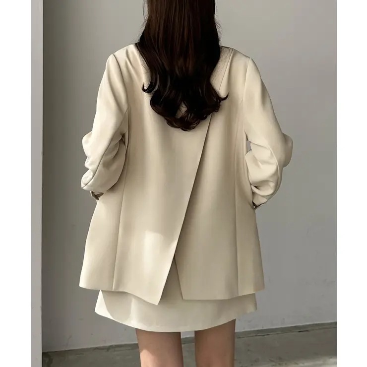 Louere　バックスリットテーラードジャケット