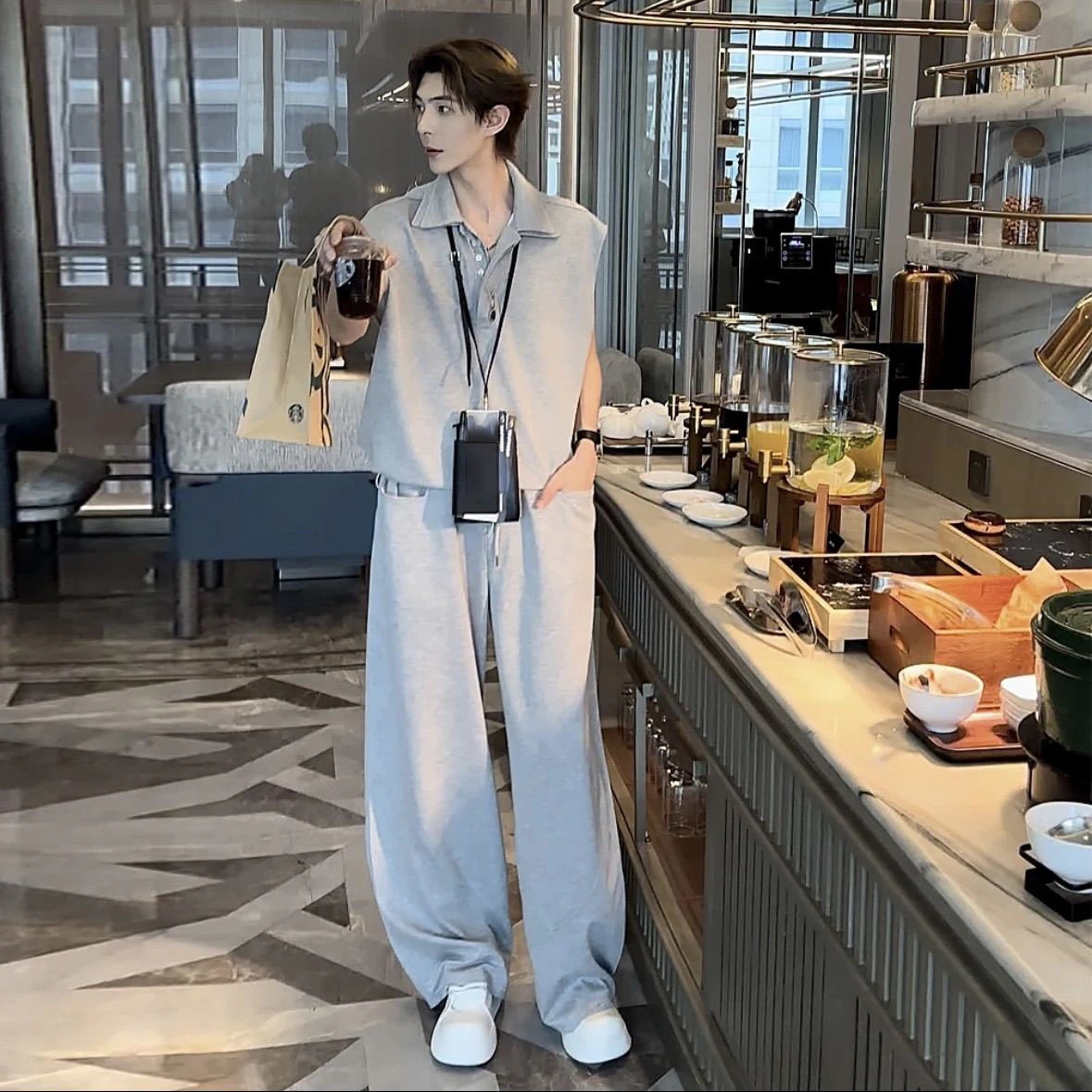 おしゃれ トレンド ノースリーブトップス+スウェットパンツ 2点セット メンズ カジュアル セットアップ タンクトップ/ストレートパンツ 上下セット