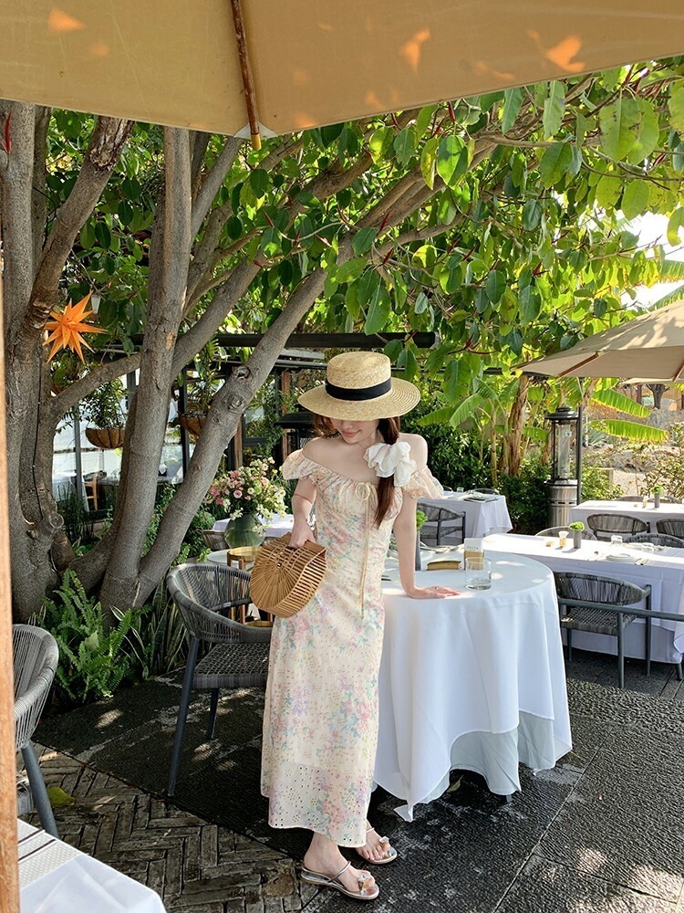 ロングワンピース 花柄 ワンピース リゾートワンピース レディース 半袖 ロング丈 マキシ丈 スクエアネック かわいい 総柄 薄手 涼しい サマードレス リゾート フェス ビーチ カジュアル ナチュラ