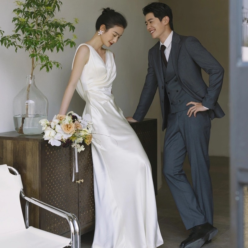 2024夏 新作結婚式 ドレス 気質 Vネック ホワイトシンプル高級感　気質 パーティードレス/二次会ワンピース/フォーマルワンピース/成人式/卒業式/披露宴/同窓会86