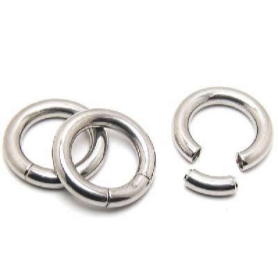 ボディピアス 4G スムースセグメントリング 4ゲージ 真円 シンプル まん丸 軟骨 鼻 舌 乳首