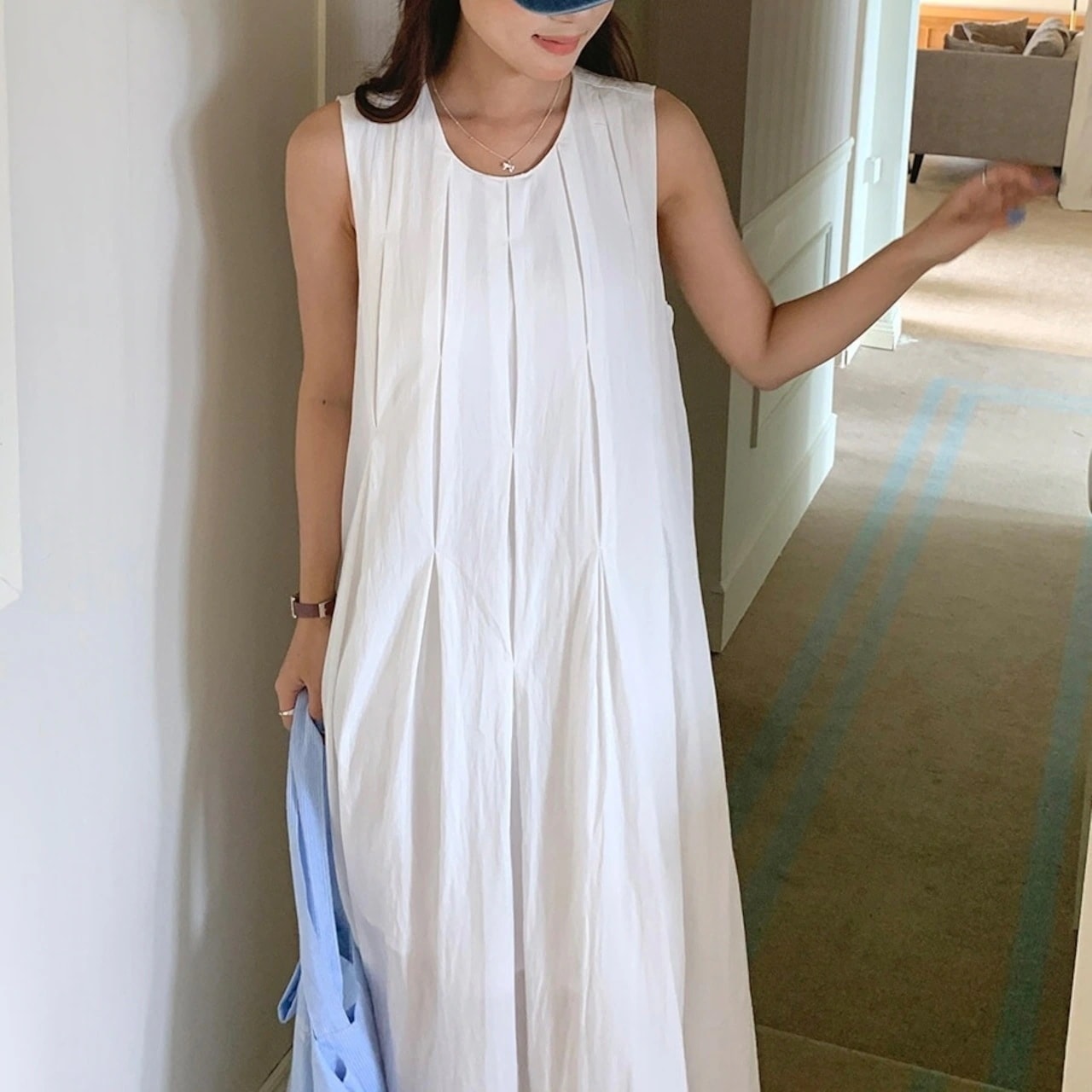 2024 夏 韓国ワンピース ノースリーブ ラウンドネック Uネック ロング丈 Aライン 細見え 夏 白 黒 おしゃれ かわいい 甘め キュート ラブリー 韓国ファッション レディース お出かけ安い