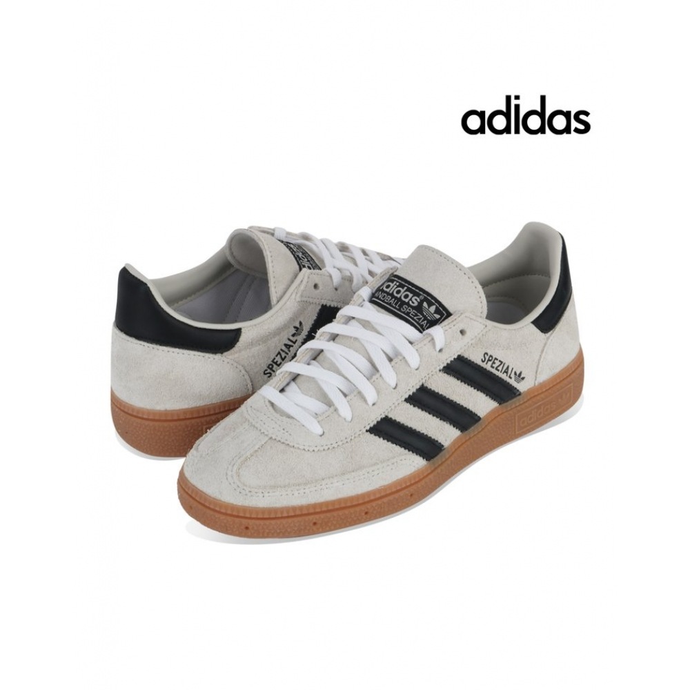 アディダス ウィメンズランニングシューズハンドボールスペツィアル IF6562