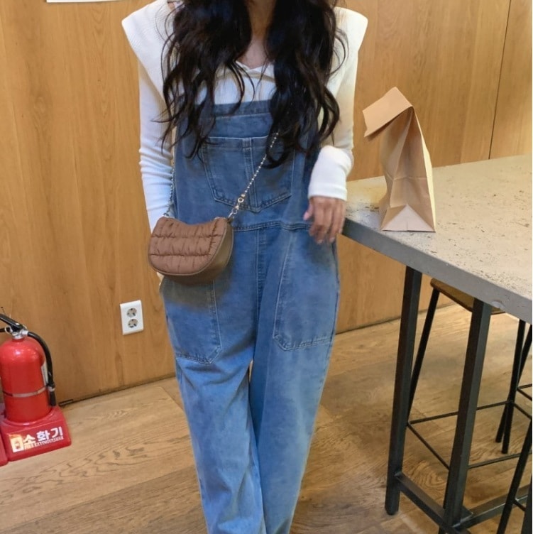 カジュアルサロペット ブルーデニム生地 ゆったりシルエット ボトムス パンツ オールインワン サロペット ワイドパンツ ロング ロング丈 ノースリーブ スリム ストレート ワイド Iライン スマート