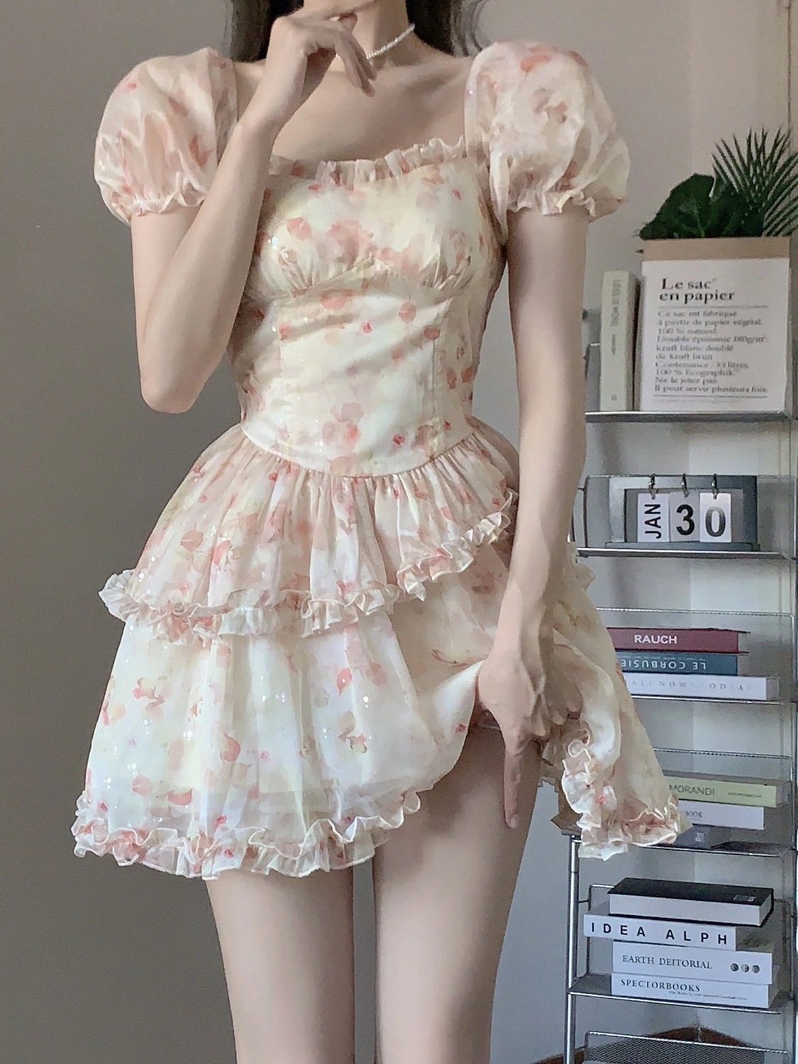 プリンセス誕生日パーティーウエスト痩身ドレス花柄チュチュスカートプリンセススカートパフスリーブで甘さを逃れます