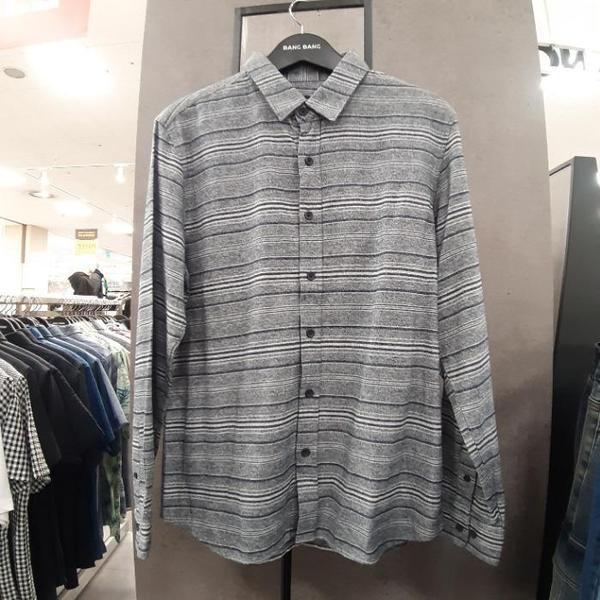 HC09 秋の男性ストライプシャツ　綿100％素材で薄すぎず厚すぎない（S41530091）