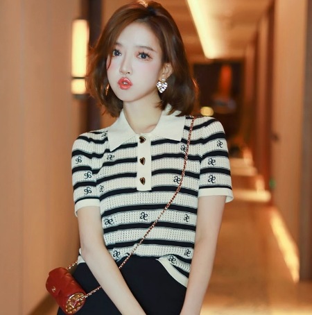 レディース トップス ニット ポロシャツ 半袖 襟付き ハーフボタン ボタン 伸縮性 かわいい 大人可愛い きれいめ シンプル カジュアル 上品 おしゃれ こなれ感 ラフ ガーリー モダン