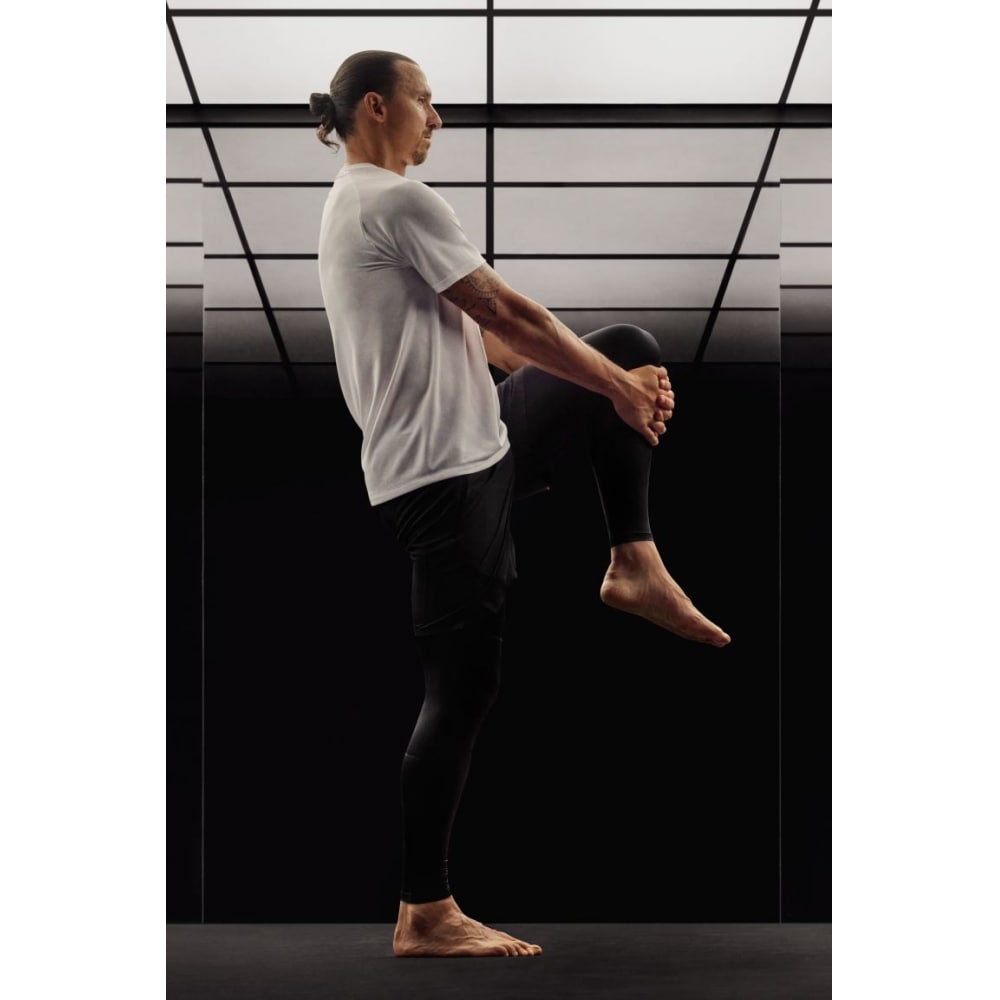 H&M スポーツトップレギュラーフィットドライムーブホワイト