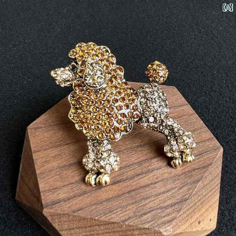 犬 ブローチ プードル かわいい ドッグ 動物 スーツ アクセサリー レディース 胸飾り 細かい グリッター 子犬 レトロ コサージュピン アクセサリー