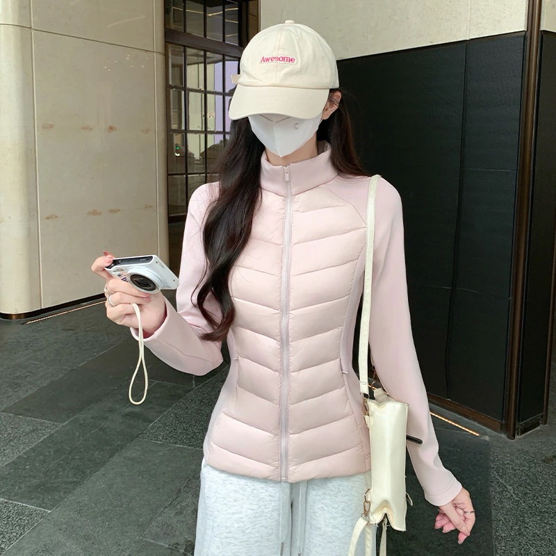 スリムな裏地付きの軽量ダウンジャケット新しい冬のスタイルスリムフィットウエストを絞ったショート丈ぴったりフィットフリース裏地付きスポーツジャケット