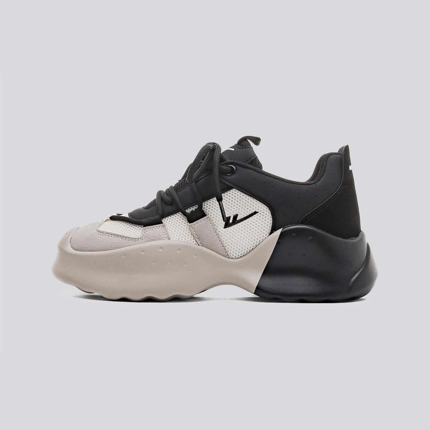 24ブランド新作厚底スニーカーレディースアウトドアカジュアルフラットシューズ韓国ファッションスポーツ軽量通気性ハイヒール滑り止めケーキ靴流行り