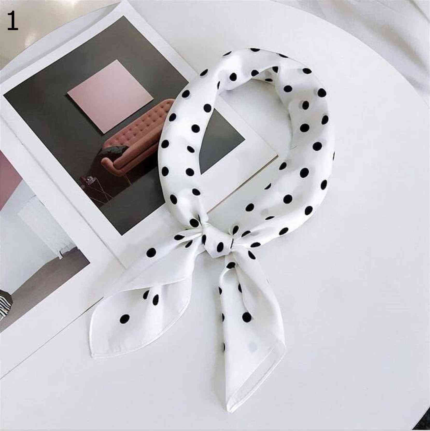 【20%OFFクーポン～】女性ポリエステル スカーフドット プリント サテン小さな正方形ラップ スカーフ多機能レトロ ショール スカーフ (Color : White Size : 70x70c