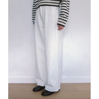 レオナール LEONARD FASHION 花柄 ダウンベスト　白　ホワイト レオナール LEONARD FASHION 花柄 ダウンベスト 白 ホワイト