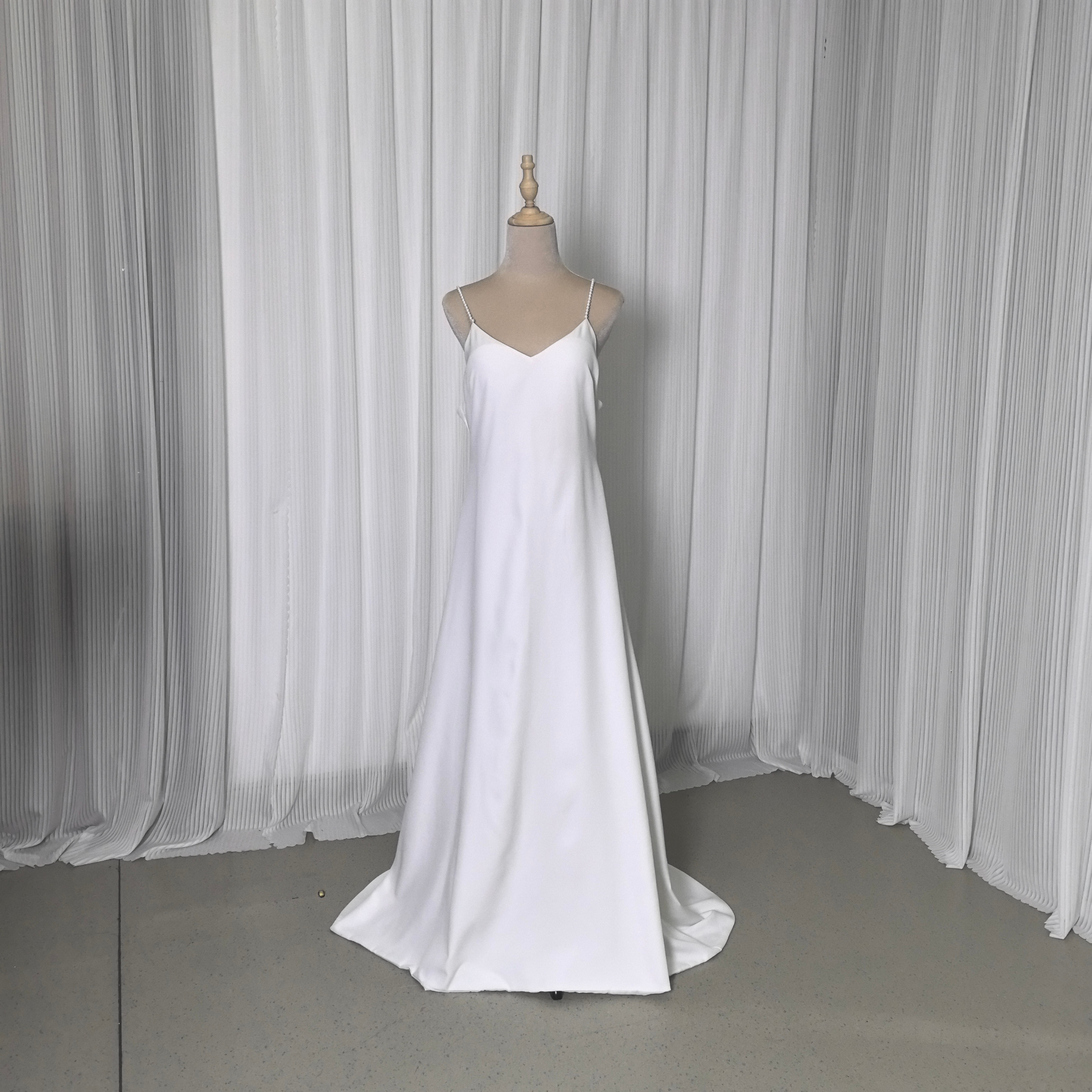 エレガント ウエディングドレス パール スレンダーライン パーティードレス 背中見せ 前撮り