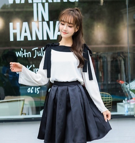 黒リボンブラウス+プリーツスカート　0648