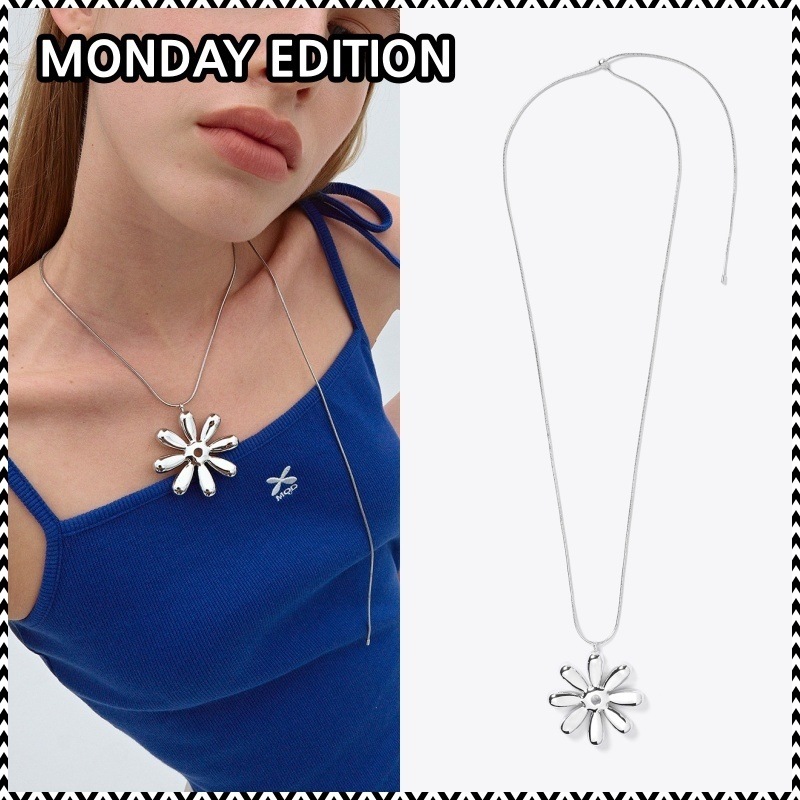 MONDAY EDITION MARDI X ME BLOOM DAISY NECKLACE
