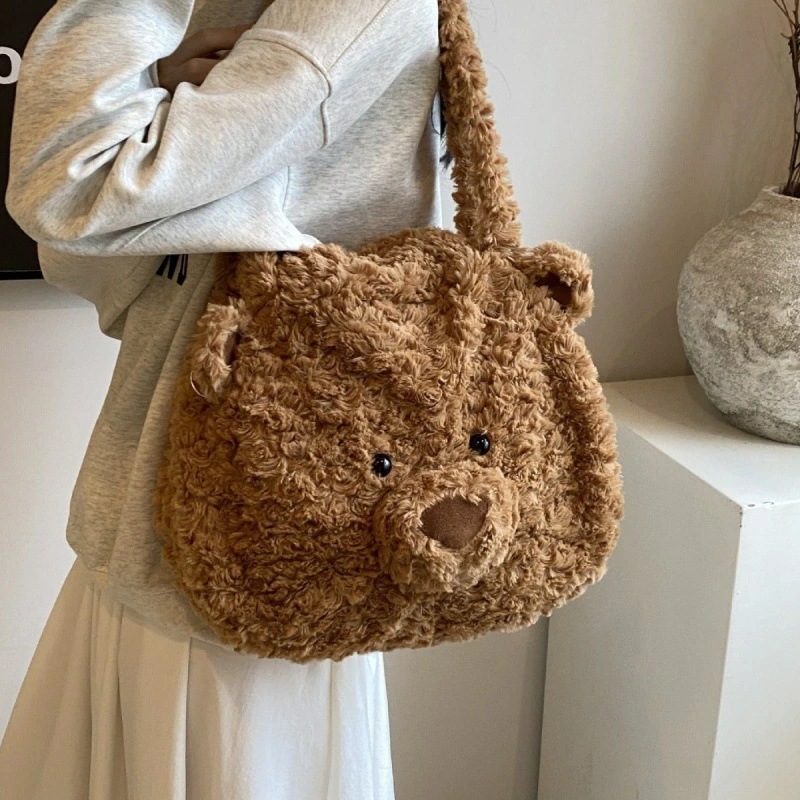 クマファーバッグ　トートバッグ (T)