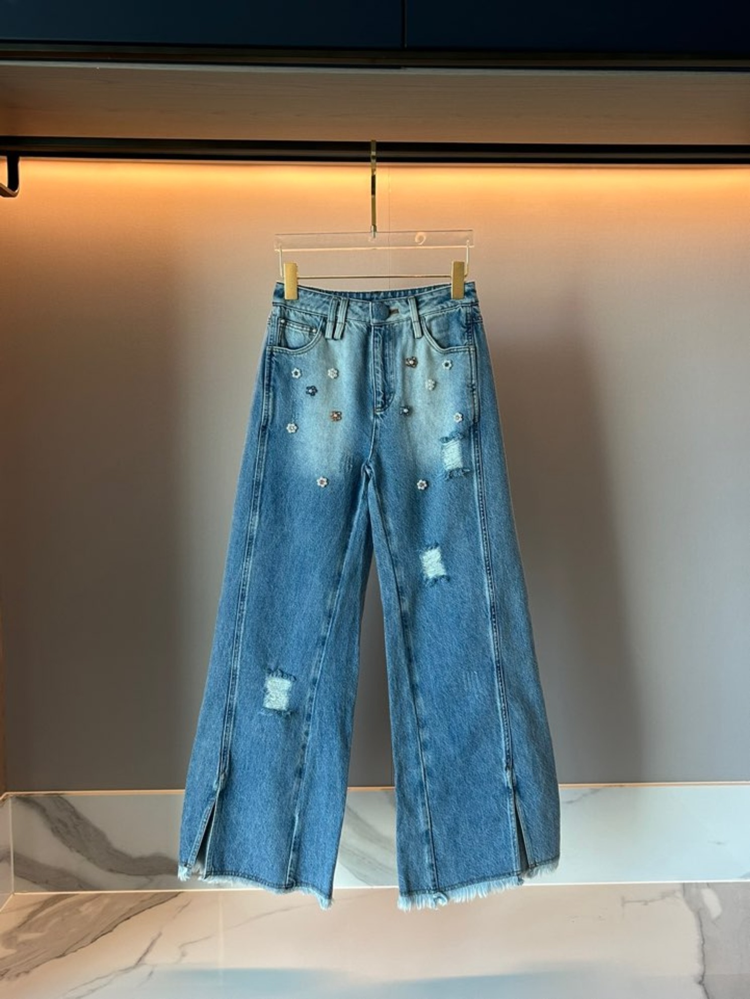 フラワーキュービックカットデニムパンツ
