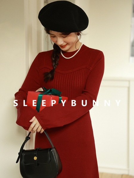 Sleepy Bunny ウィンター スリム A ライン ニットドレス
