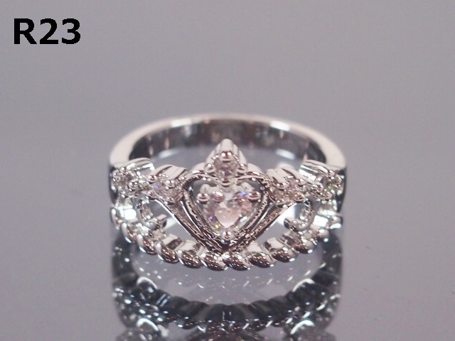 9月新作/送料無料ダイヤモンドＣＺクラウンパヴェリング９号