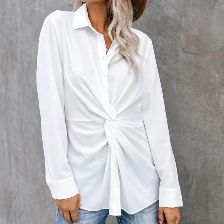 トップス シャツ ブラウス 白トップス 袖あり 長袖 Vネック 襟付き もこもこ モコモコ ふわふわ 大人可愛い きれいめ シンプル カジュアル 大人 上品 おしゃれ お洒落 かっこいい 大人女子